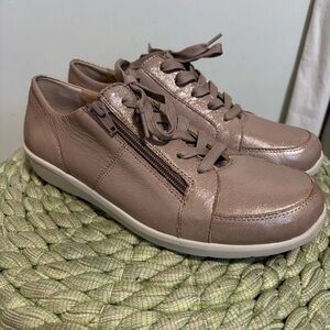 Vionic Abigail Rose Gold Metallic Leather Lace Up Comfort Sneakers Wide NWOB